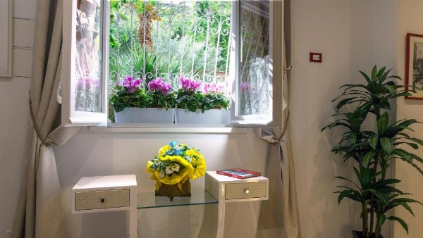 Margutta's Garden image 14