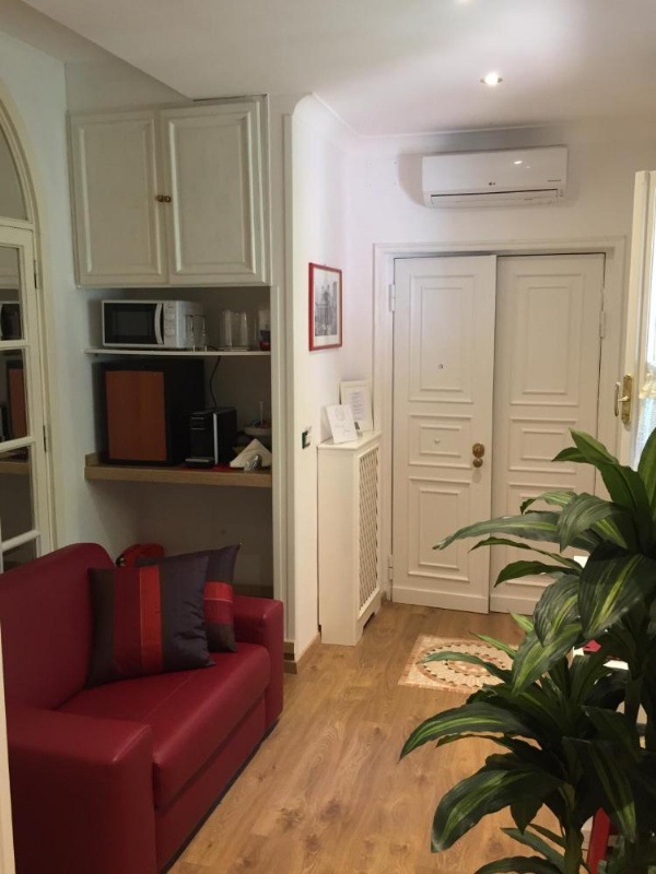 Margutta's Garden image 15