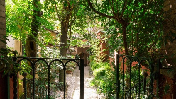 Margutta's Garden image 16